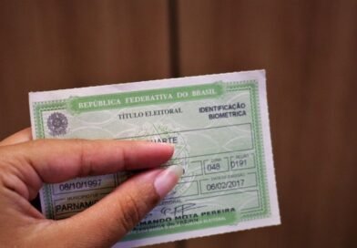 Saiba como fazer a inclusão do nome social no título de eleitor e atualizar seus dados sem sair de casa