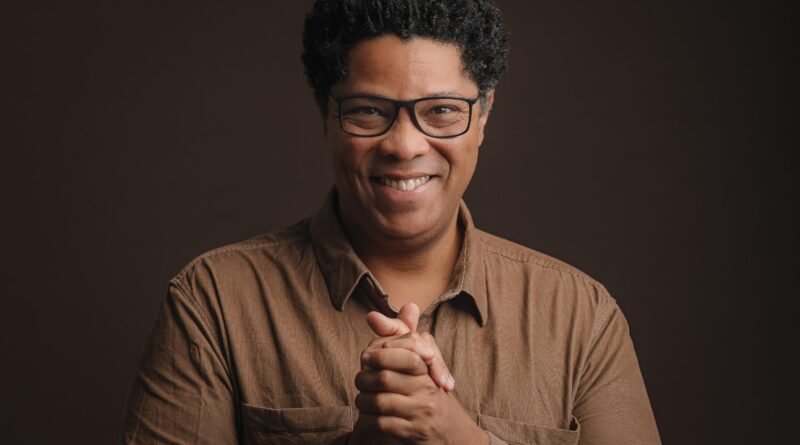 Elísio Lopes Jr. é destaque em Festival de Literatura na capital baiana