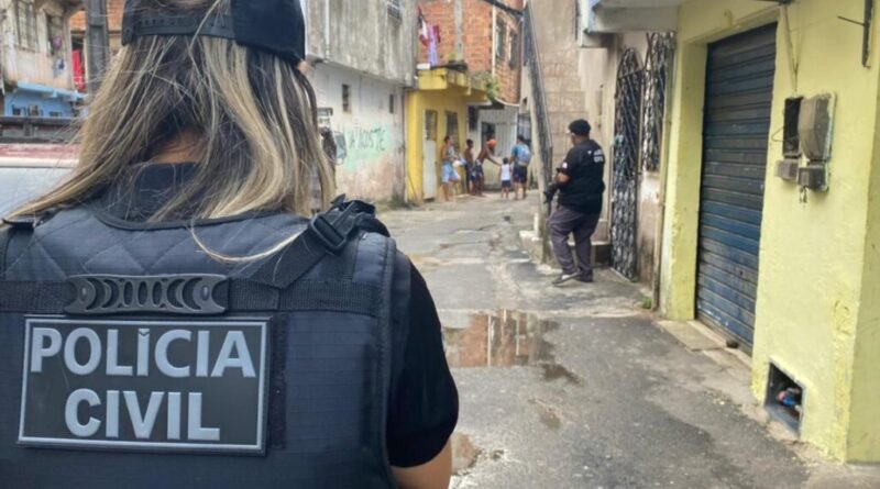 Pai é preso suspeito de violentar sexualmente sete filhos na BahiaPrisão ocorreu em Alagoinhas