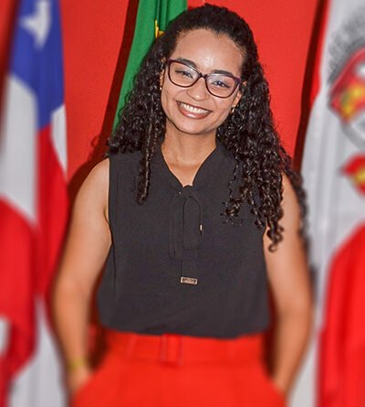 Vereadora Luma Menezes recebe alta hospitalar após grave acidente e seguirá em recuperação em casa