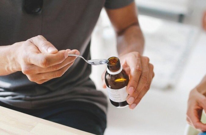 Anvisa proíbe substância presente em xaropes para tosse por risco de arritmia grave