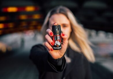 Spray de pimenta gratuito para mulheres com medida protetiva serão distribuídos em Santa Catarina