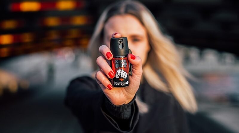 Spray de pimenta gratuito para mulheres com medida protetiva serão distribuídos em Santa Catarina