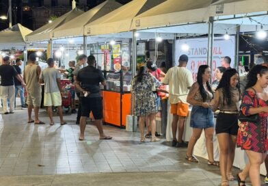 Feira de Variedades ocupa Praça da Sé e reacende debate sobre feiras de rua em Salvador