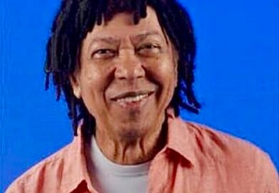 Djavan emociona público em estreia da turnê “Djavanear 50 anos – Só Sucessos” em São Paulo