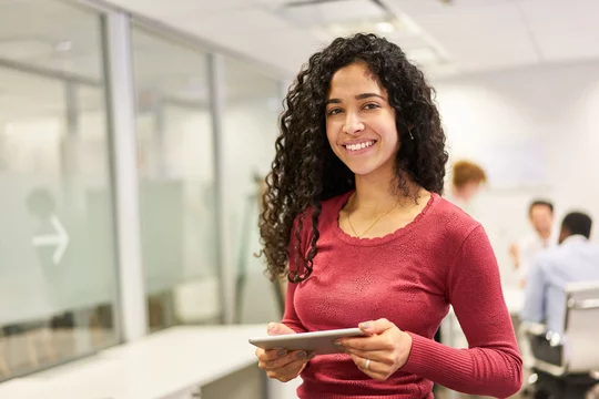 Recém-formados na Bahia podem se inscrever em programa global de trainee lançado pelo Santander