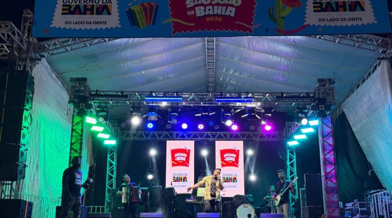 Com show marcante, Felipe Peixinho leva emoção e animação ao São João da Bahia em Itapuã