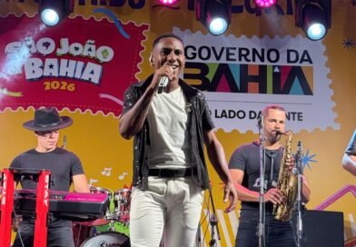 Jefinho abre agenda junina com show no Pelourinho e segue para cidades do interior da Bahia