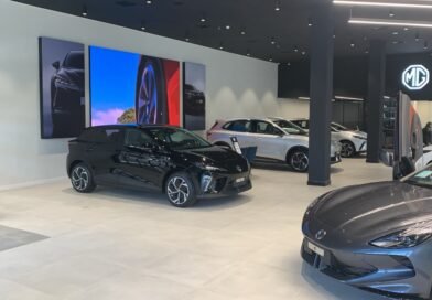 Grupo Indiana inaugura concessionária MG Inglaterra em Salvador e lança o novo MG4 Urban