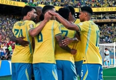 Projeto de lei quer limitar Seleção Brasileira a jogadores que atuam no país e proibir técnico estrangeiro