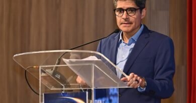 ACM Neto propõe auxílio de até 24 meses e incentivo à independência financeira para mulher vítima de violência