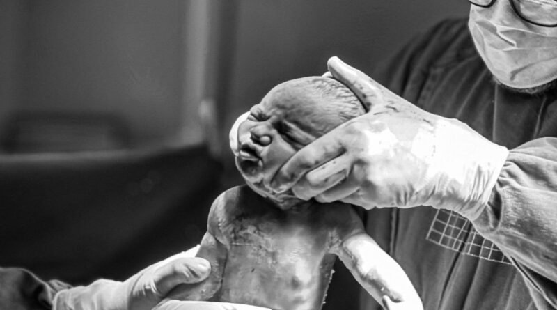 Leite materno fortalece o cuidado neonatal