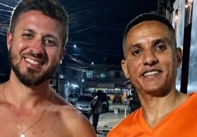 Gari encontra dinheiro no lixo, procura o dono e dá exemplo de honestidade em meio ao período eleitoral