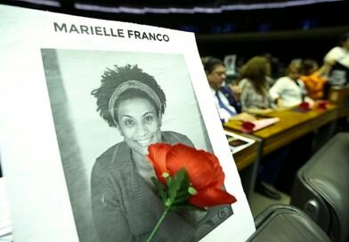 Violência política de gênero ainda impõe barreiras à participação das mulheres na política brasileira