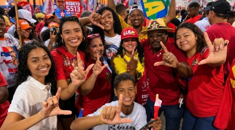 Ato pró-Lula reúne lideranças políticas, militantes e população neste sábado em Catu