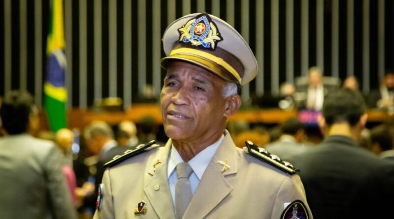 Pastor Sargento Isidório é reeleito como deputado federal mais votado da Bahia